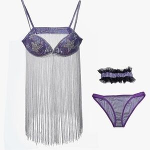 ALICE AYRES COSTUME - CLOSER